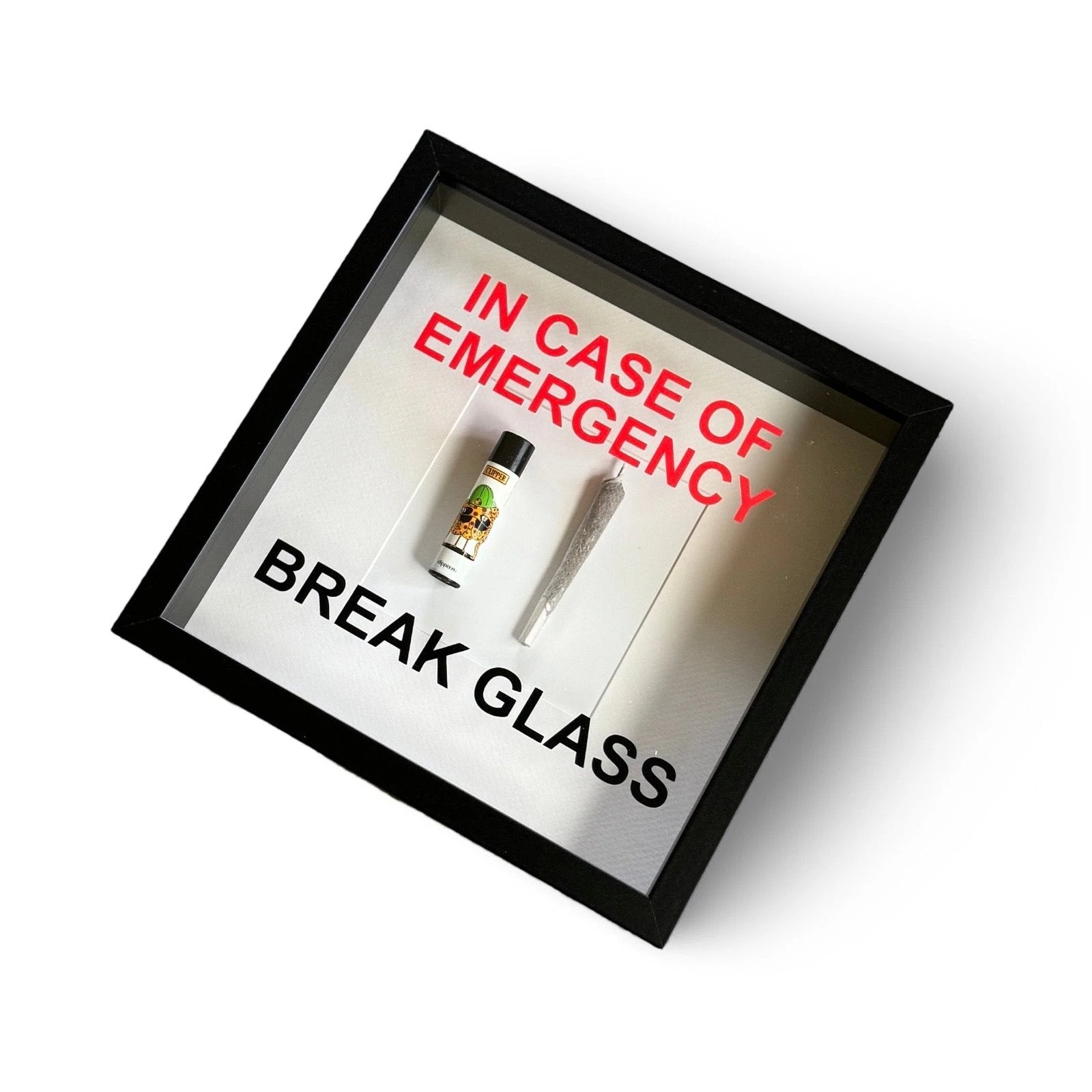 Wandschmuck "In Case of Emergency – Break Glass - Joint" Schwarzer Rahmen - from DieBallerei