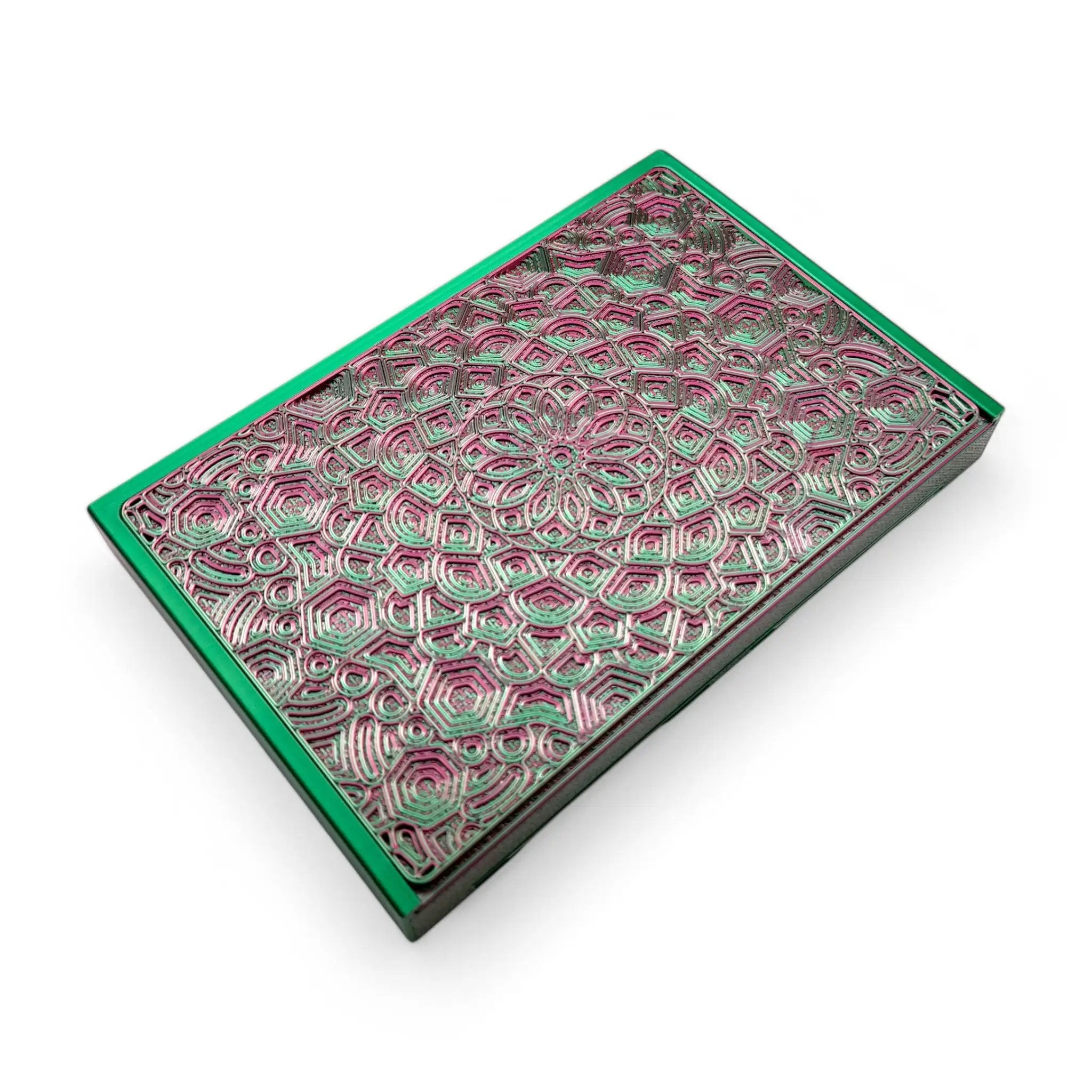 Baller-Box XL Everlasting Fractals inkl. integriertem Spiegel, 2x Röhrchen und Hack-Karten Rot / Grün - from DieBallerei