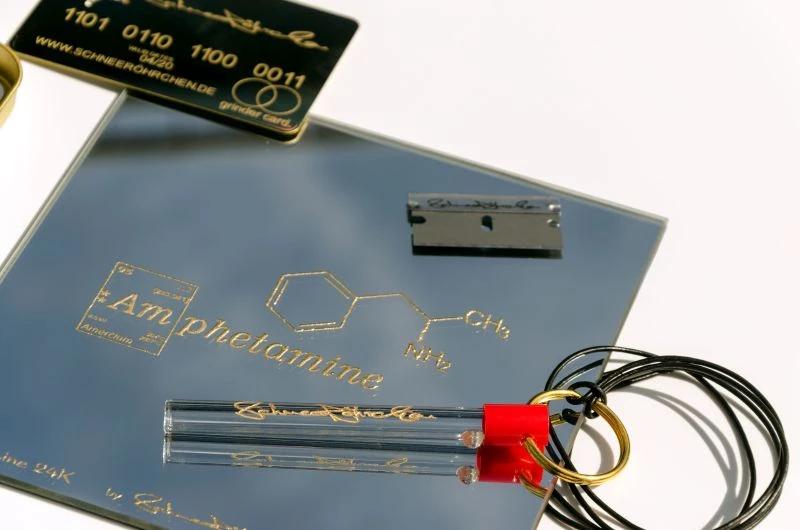 Das SchneeRöhrchen Set – Golden Line Limited Edition ✨ BB-Style Amphetamine mit Molekül - from DieBallerei