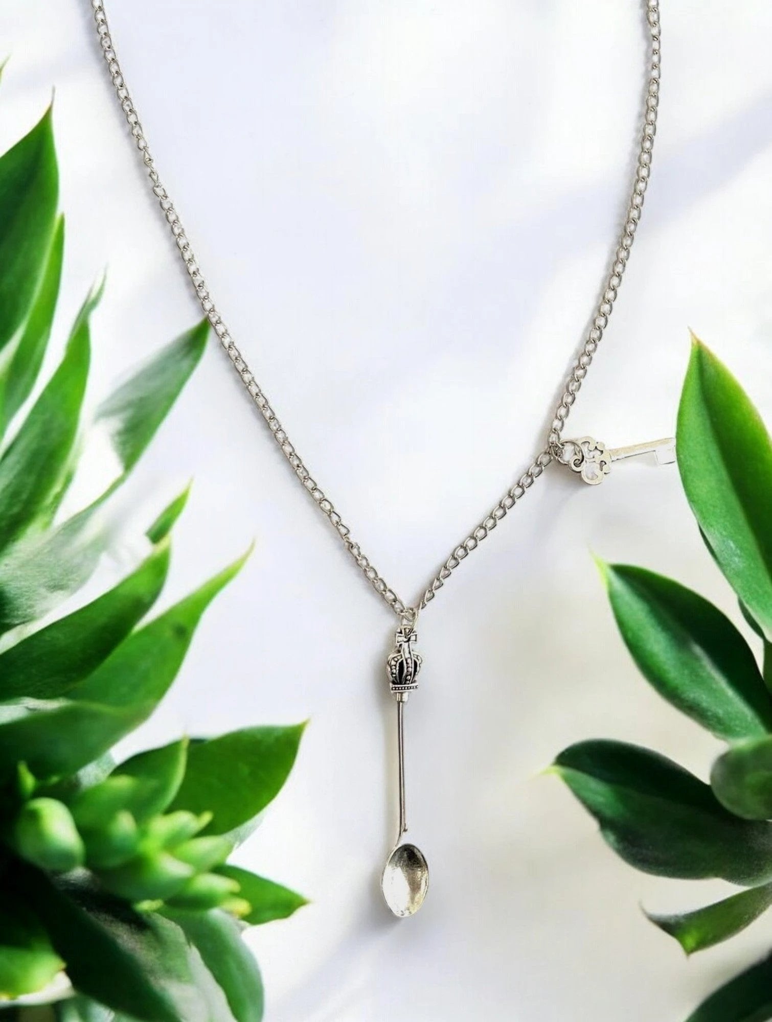 Eleganter Mini-Löffel Anhänger mit 45cm silberner Halskette und Schlüssel Charm Anhänger - from DieBallerei