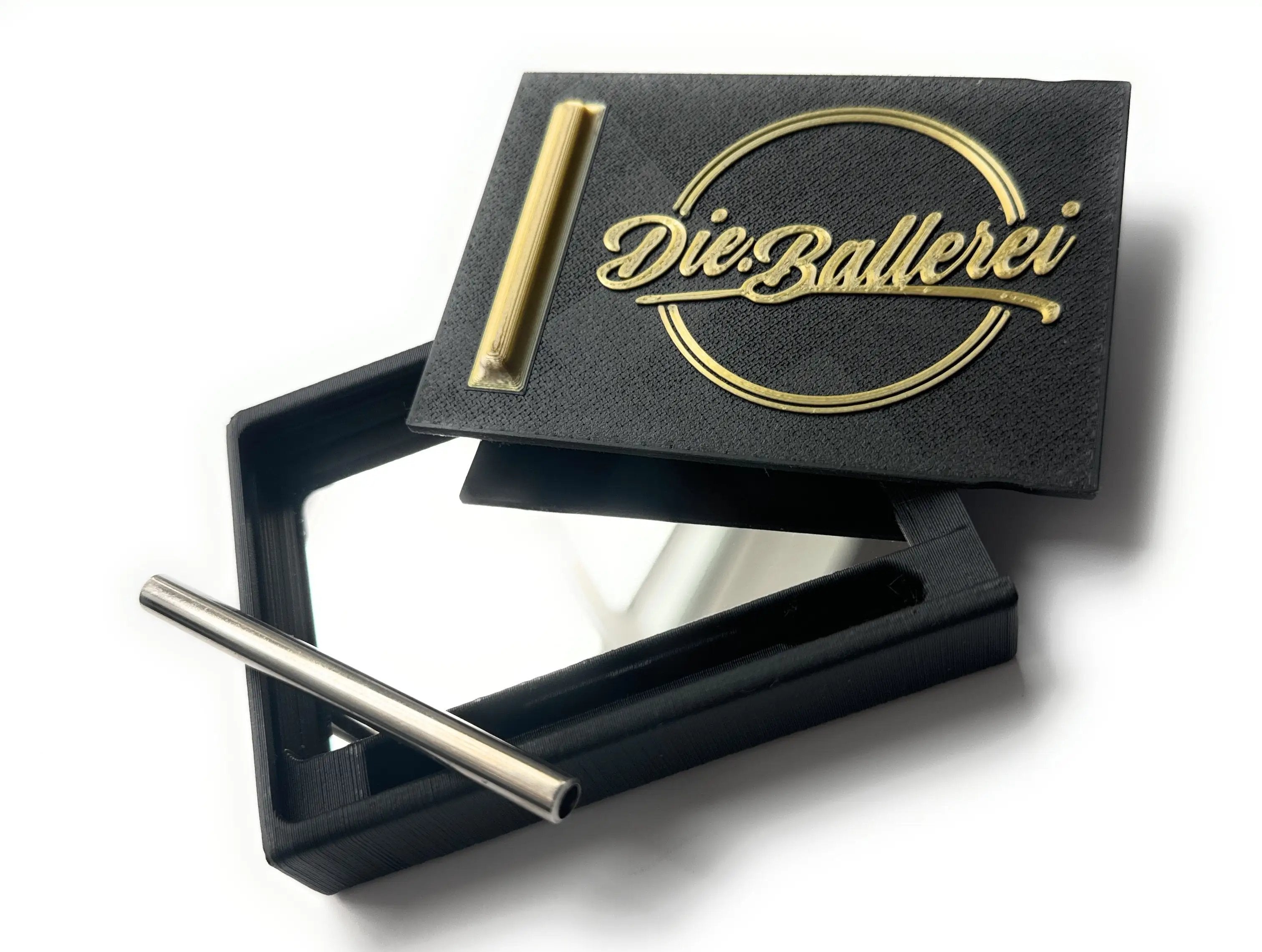 Die Ballerei Baller-Box – Schwarz/Gold mit Spiegel, Röhrchen & Hack-Karten - from DieBallerei