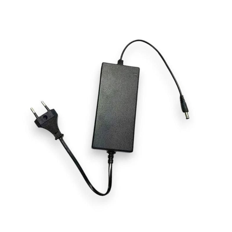 Secret Ladegerät mit Versteck – Täuschend echt & praktisch! - from DieBallerei