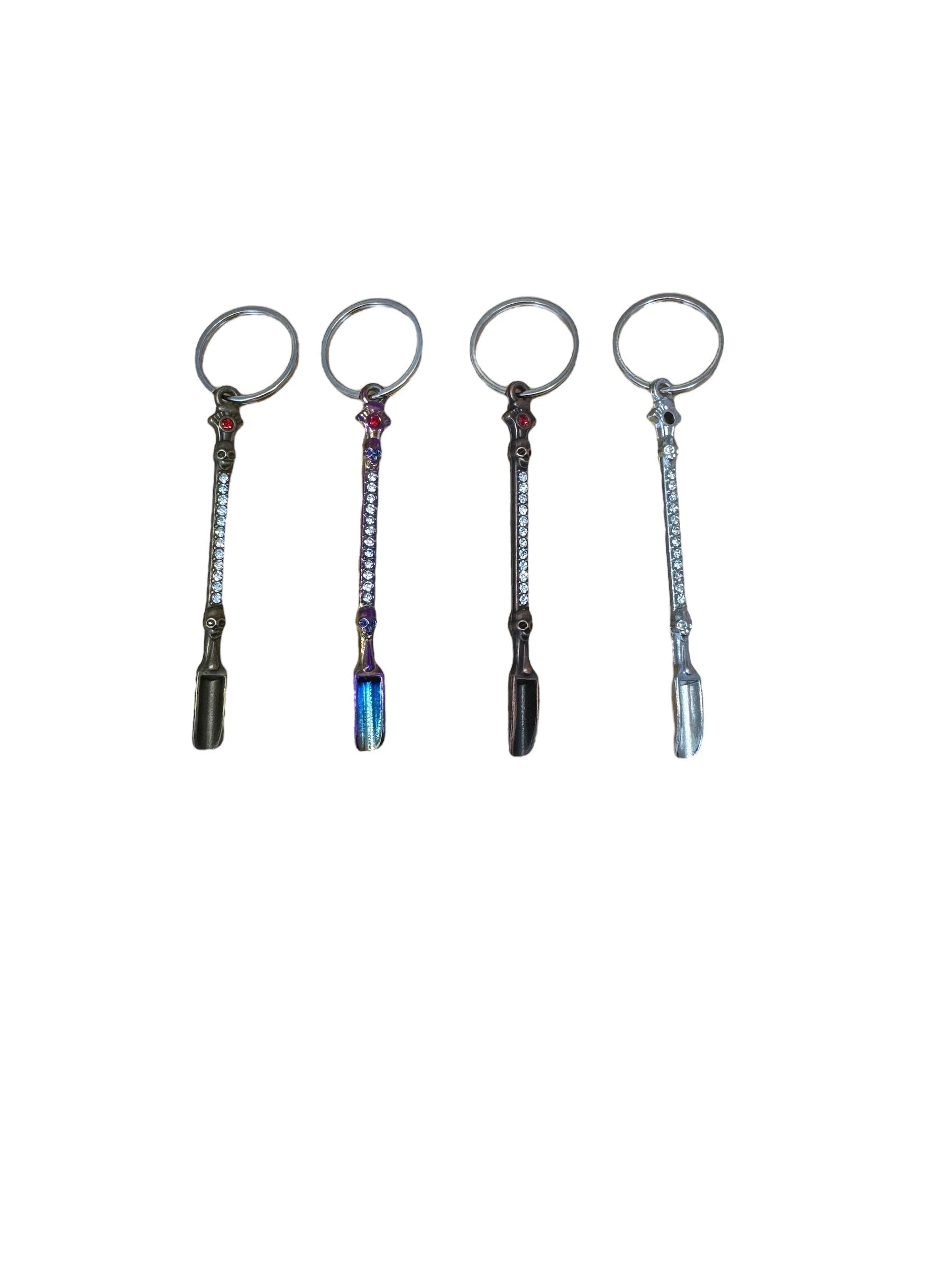 Funkelnder Totenkopf-Löffel mit Strass & Schlüsselanhänger in 4 Farben - from DieBallerei