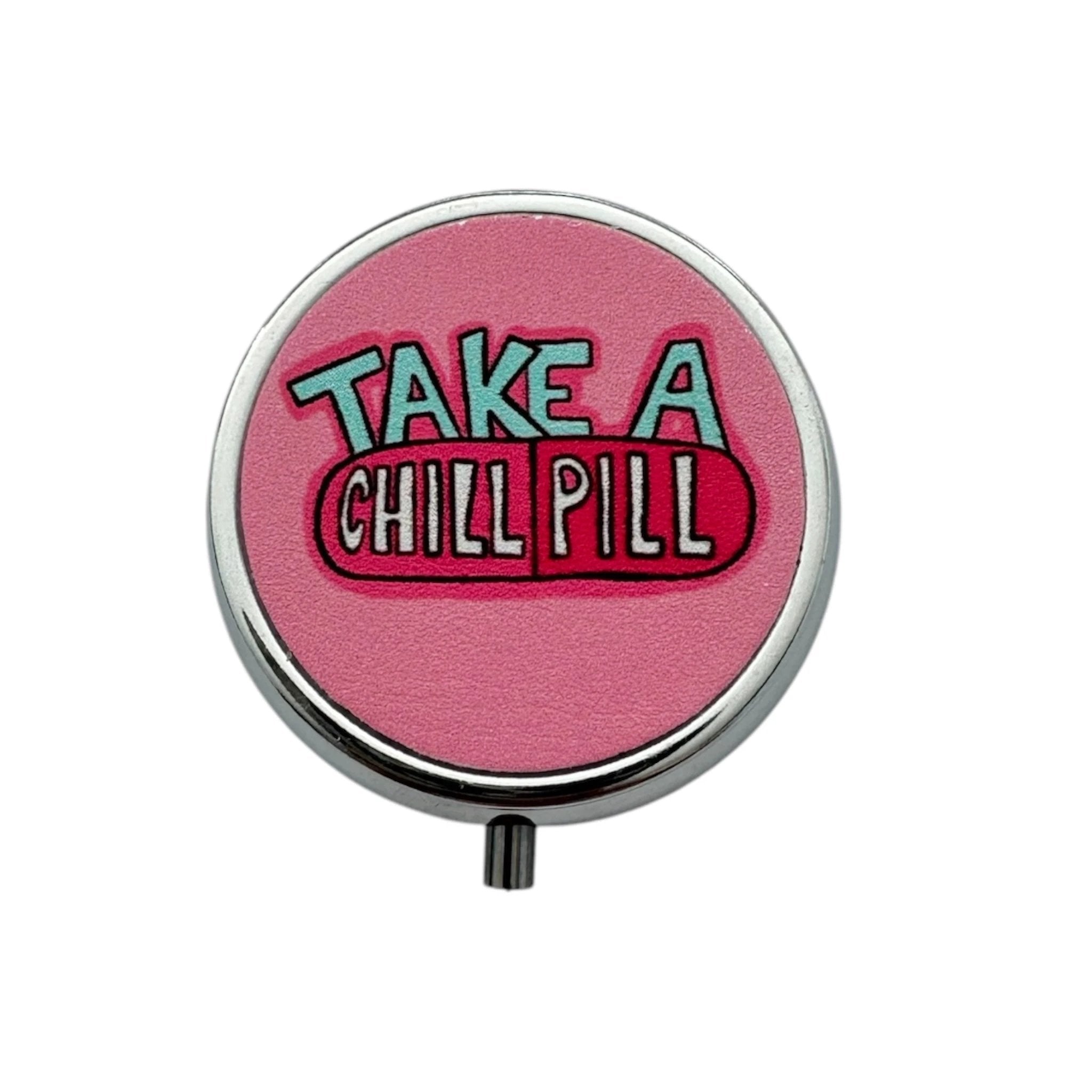 Pillendose Pink „Take a Chill Pill“ – frech, kompakt, allzeit bereit - from DieBallerei