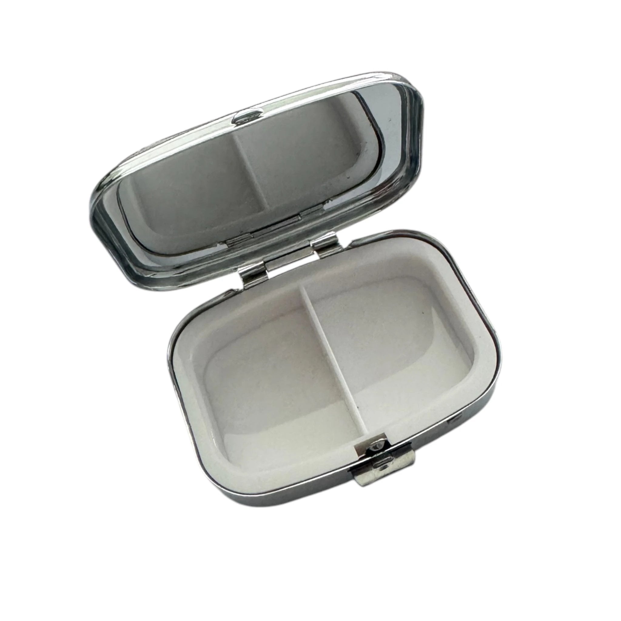 Pillendose „Take a Chill Pill, Bro!“ – kompakt, cool, klar verteilt - from DieBallerei