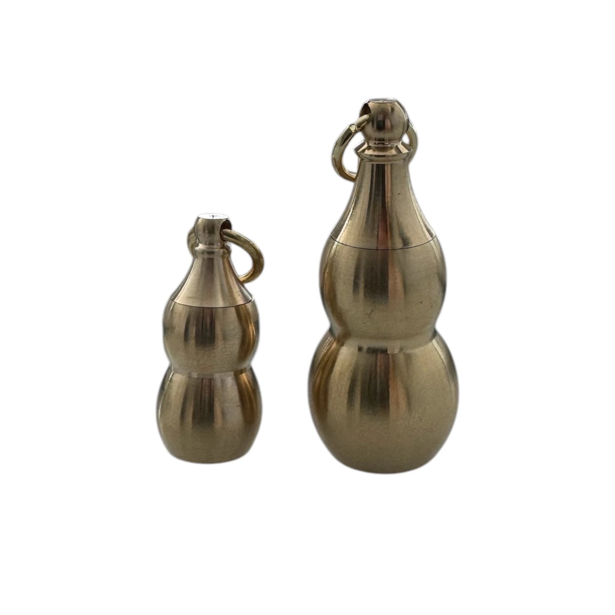 Mini-Schatztruhe in Kürbisform – Schlüsselanhänger & Kettenanhänger in Gold - from DieBallerei