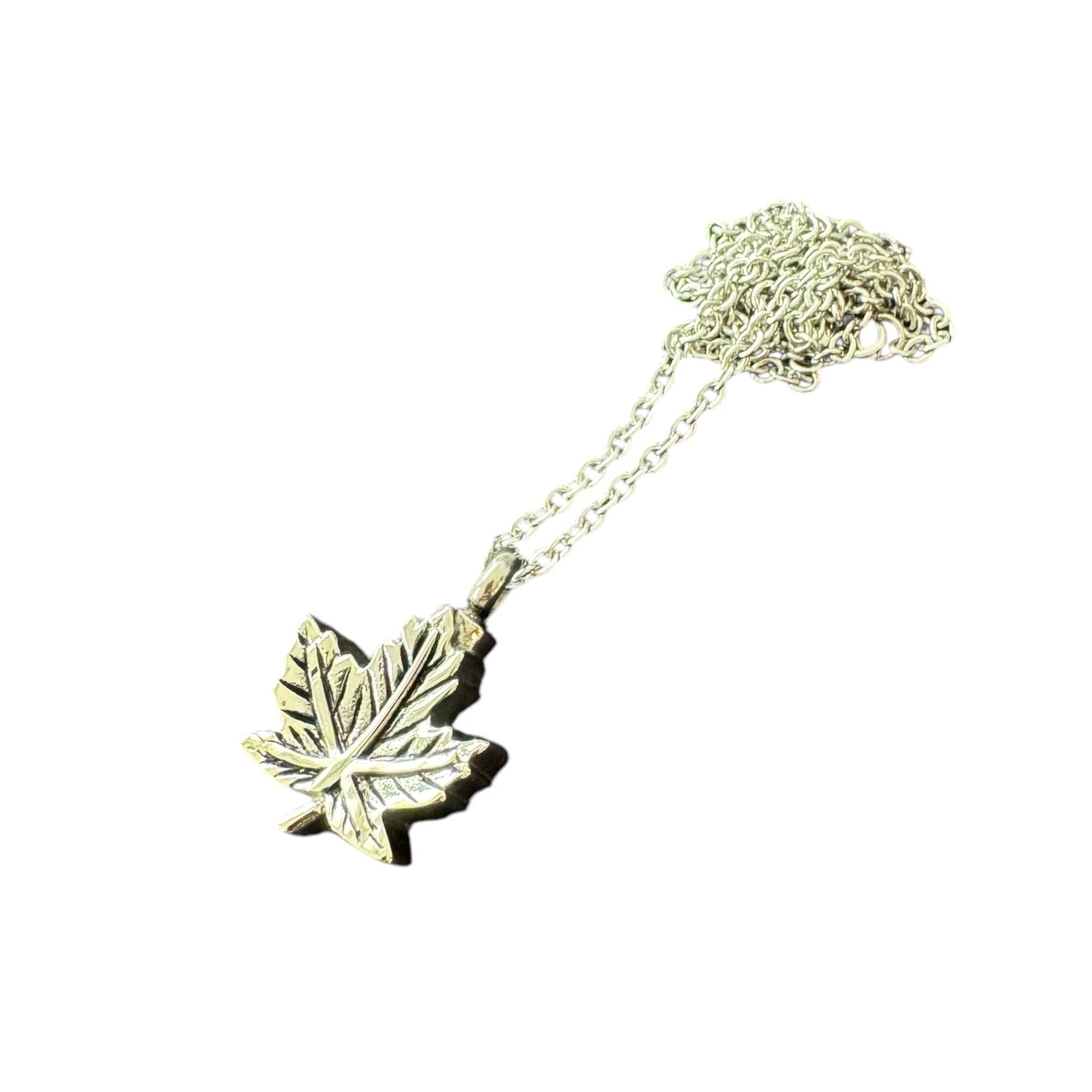 Versteck-Kette mit Hanfblatt-Anhänger – inkl. Mini-Trichter, ca. 30 cm - from DieBallerei