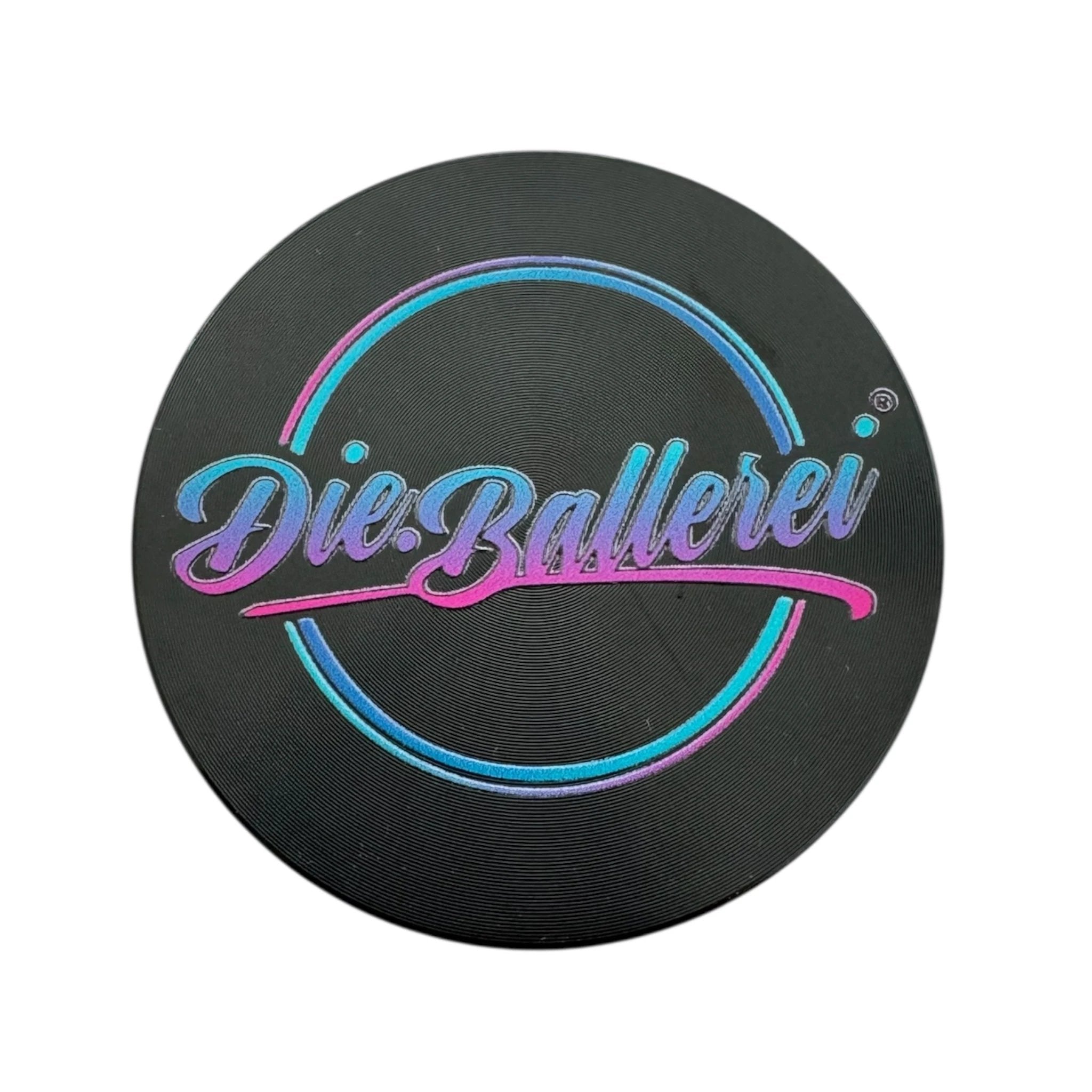 Robuster XXL Die.Ballerei Grinder in Schwarz – 63 mm Power mit Style - Grinder from DieBallerei