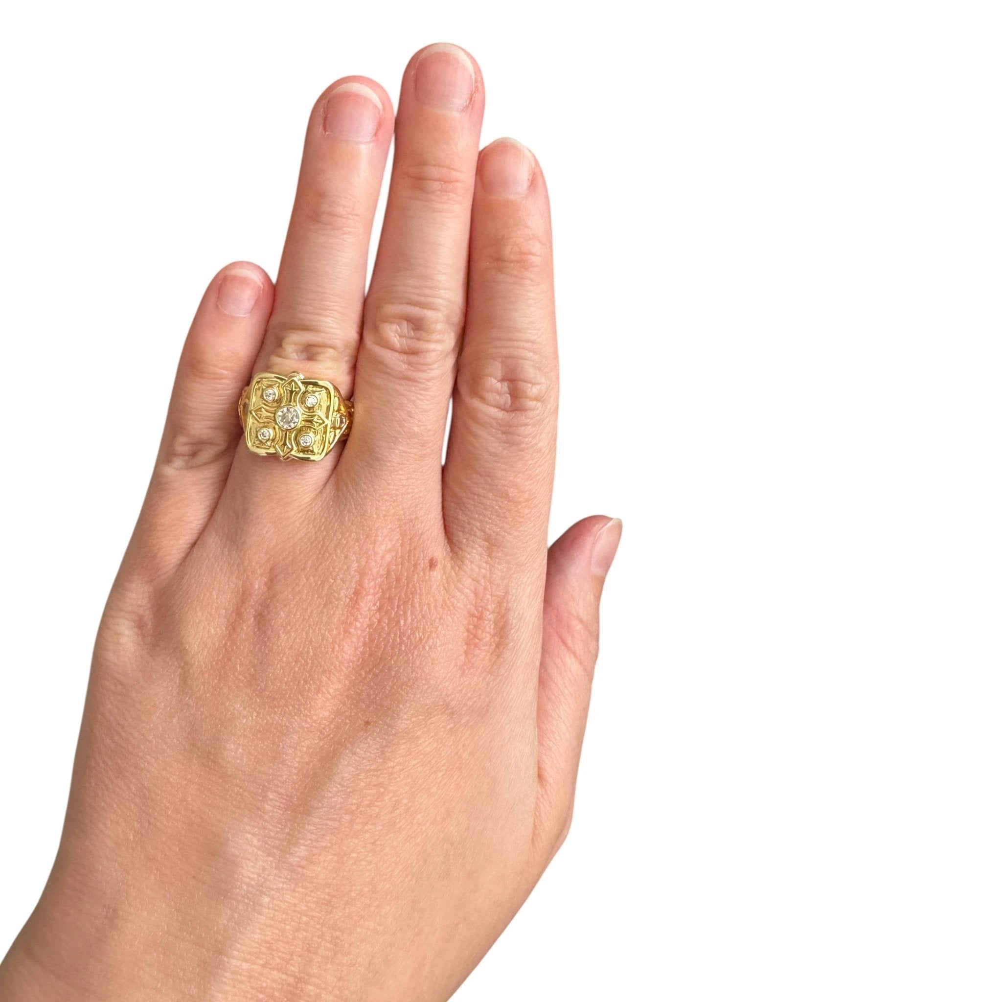 Versteckring "Golden Glamour" – Unauffällig. Clever. Sicher.