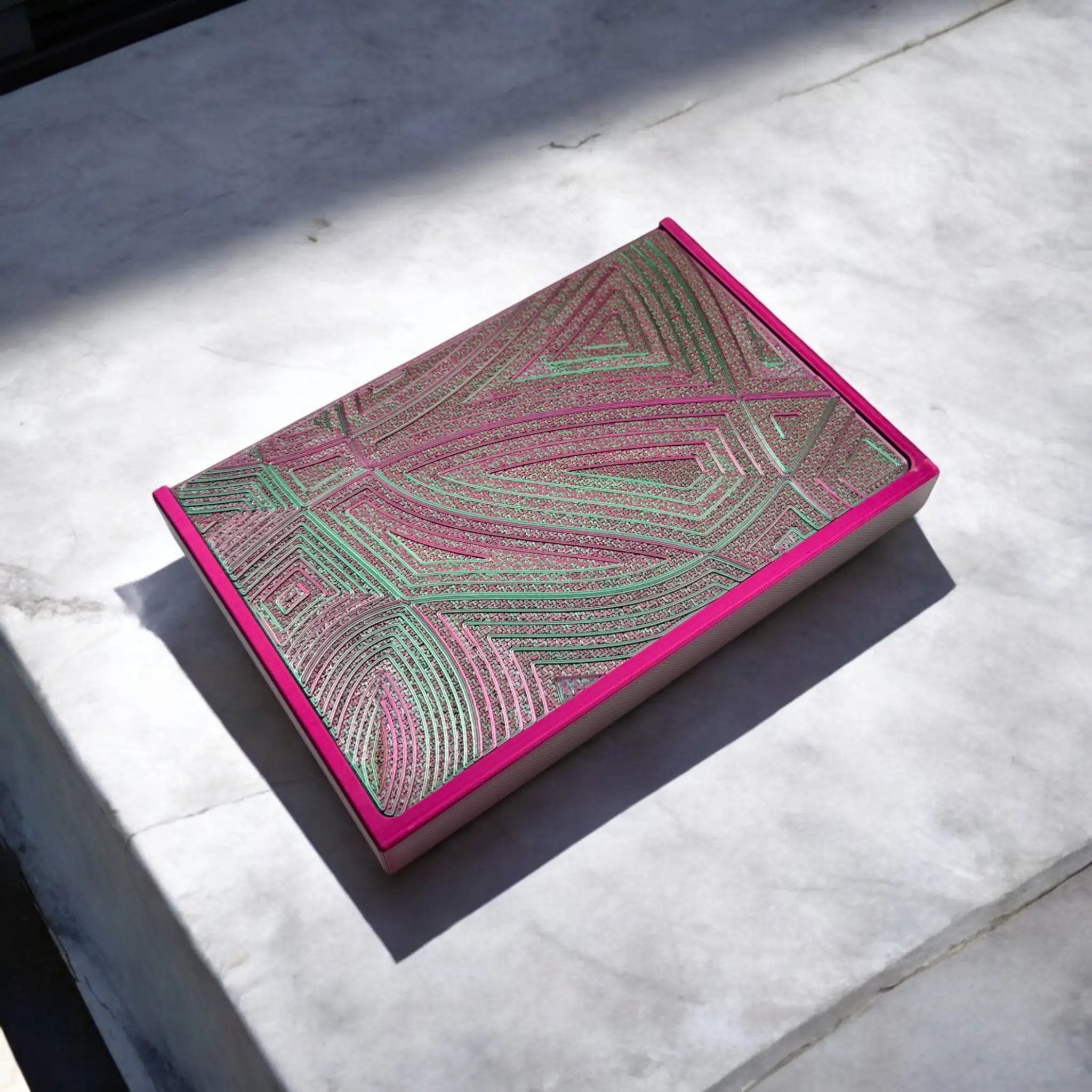 Baller-Box XL Waves of Thought inkl. integriertem Spiegel, 2x Röhrchen und Hack-Karten Rot / Grün - from DieBallerei