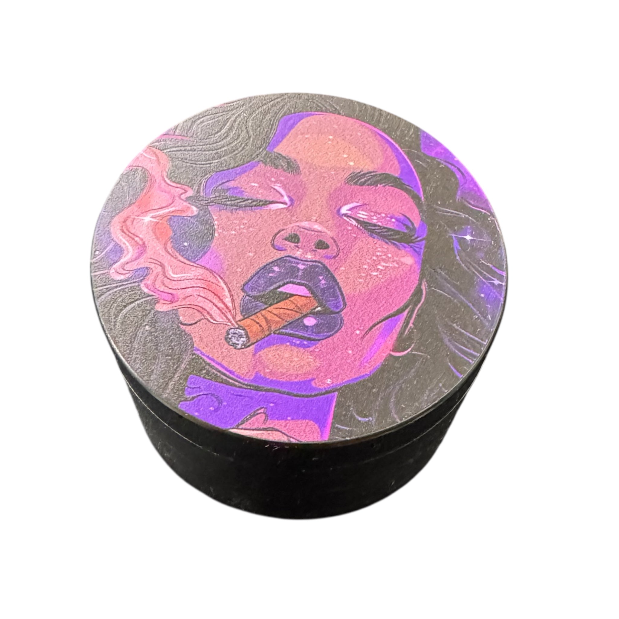 XXL 4-teiliger Metallgrinder mit sexy Artwork – 63 mm | 40 mm