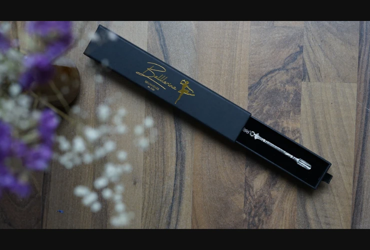 Die BALLERINA Halskette in Silber – Mit Löffel-Anhänger & Geschenkverpackung - from DieBallerei