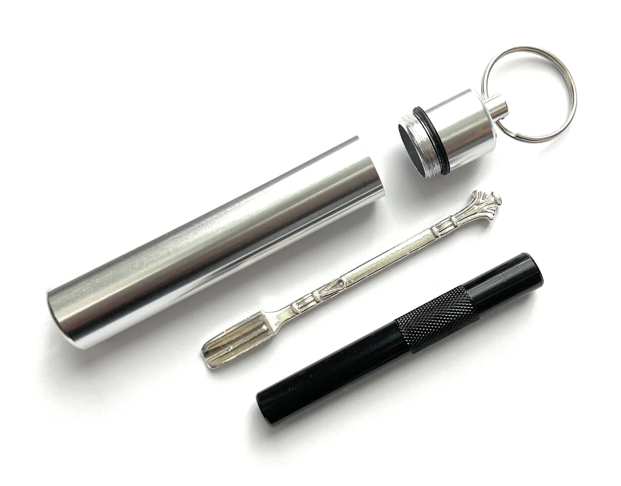XL Pillenbox/Aufbewahrungsbox mit Schlüsselanhänger – Silber, inkl. Ziehröhrchen & Löffel V2 - from DieBallerei