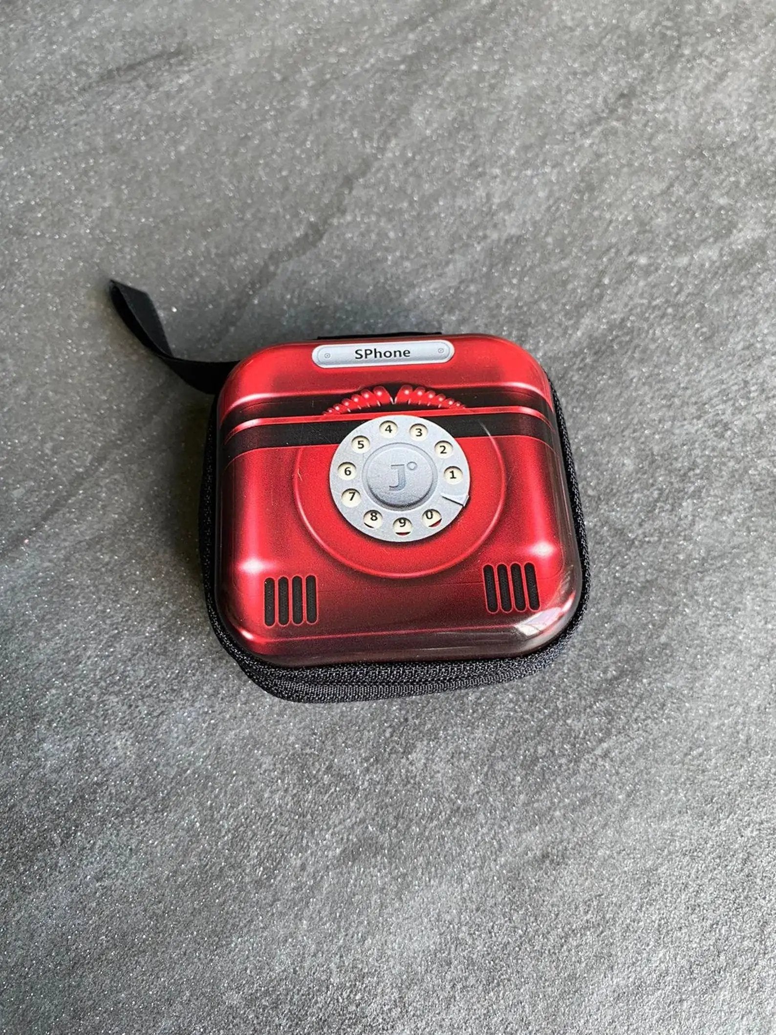 Set "Retro Telefon" – Stylisches Zubehör im nostalgischen Hard Case rot - from DieBallerei