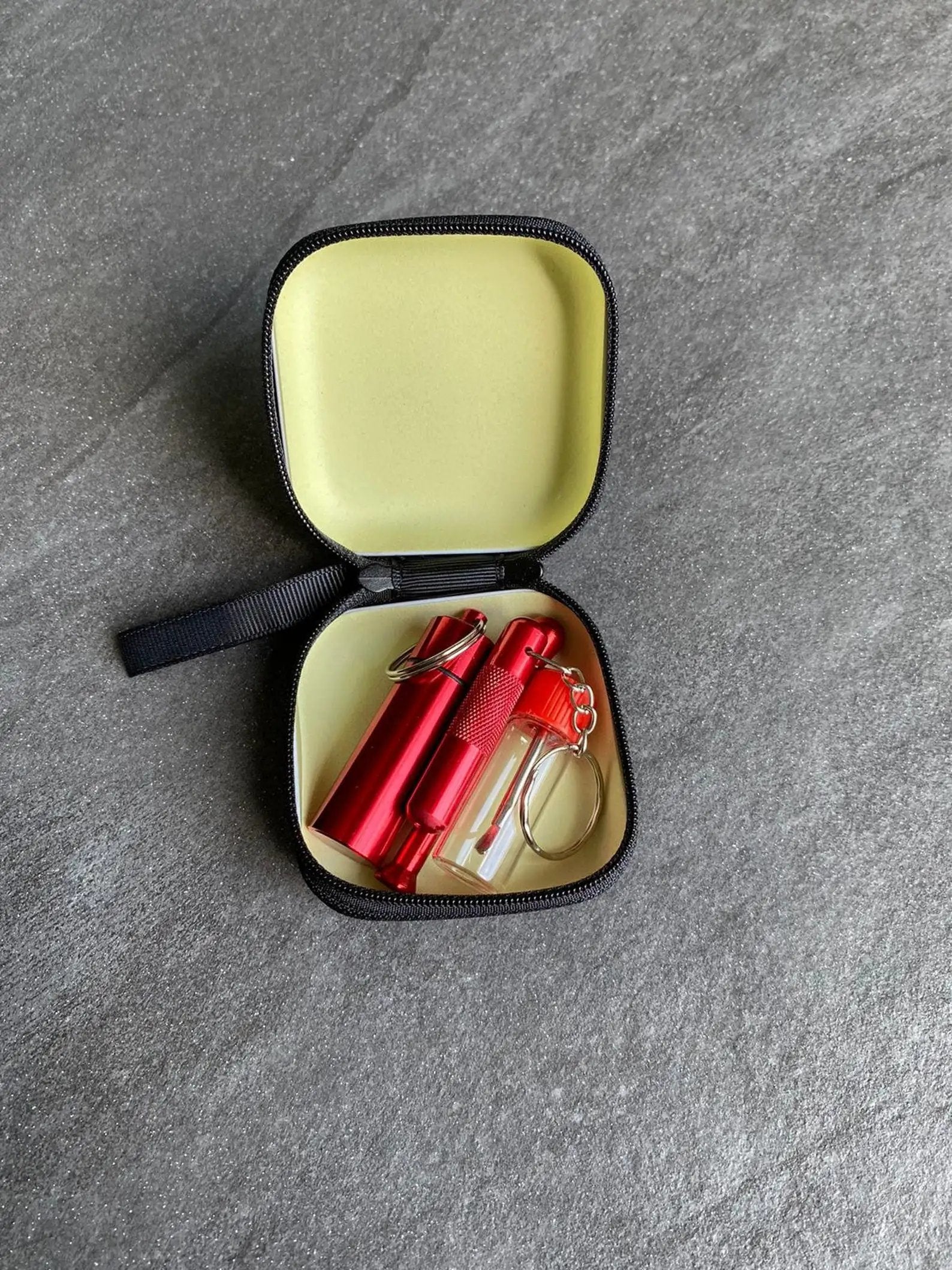 Set "Retro Telefon" – Stylisches Zubehör im nostalgischen Hard Case rot - from DieBallerei