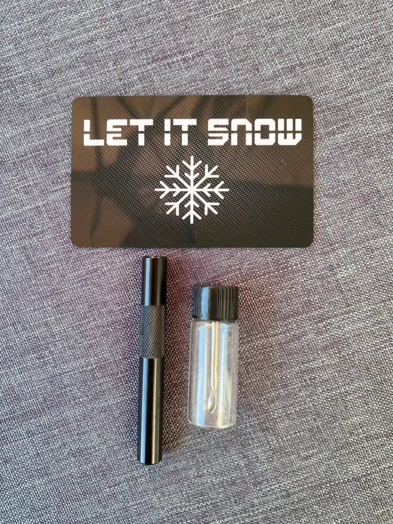 Poster Geschenk Set – Hack-Karte, Röhrchen & Plakat Coke Friendly Bathroom - from DieBallerei