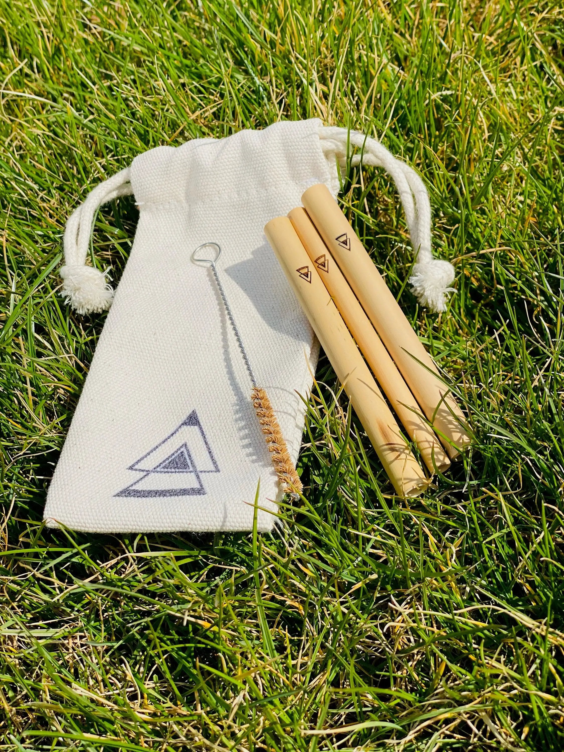 Nachhaltiges Bambus-Set – 3 Ziehröhrchen mit Reiniger & Aufbewahrungstasche - from DieBallerei