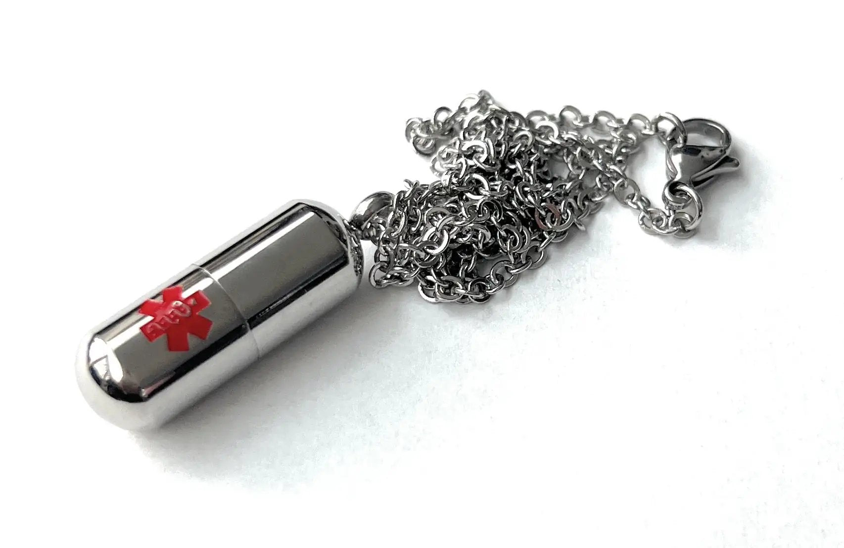 Edelstahl-Halskette mit befüllbarer Kapsel & rotem Kreuz – Diskret & stilvoll - from DieBallerei