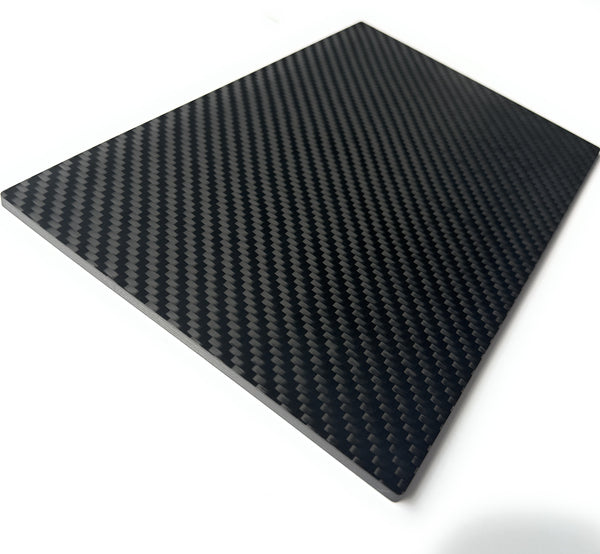 Base carrée exclusive en fibre de carbone (22 x 14 cm) en carbone durable et résistant, très stable et élégante