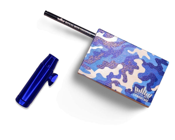 Boîte Royale comprenant un tube intégré pour prendre à tabac en déplacement + distributeur en bleu camouflage bleu
