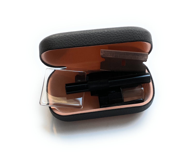 SET Black Case (Röhrchen, Mini-Glasplatte, Spender mit Löffel, Dosierer, Klinge) in Hard Case