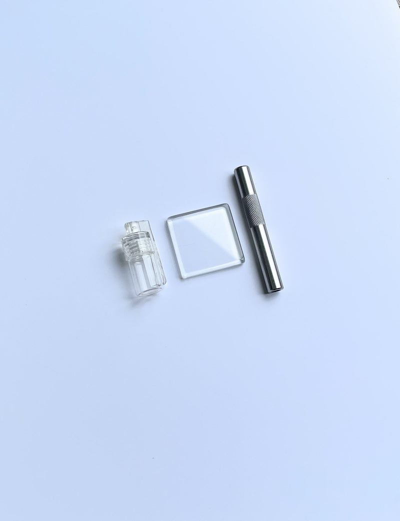 SET Turquoise/Argent Sniff Snuff Sniffer Snuff Distributeur Distributeurs (tube, mini plaque en verre, distributeur avec cuillère) dans un étui rigide
