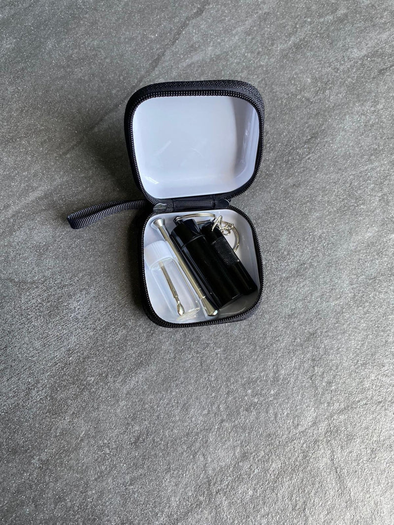 SET Retro Radio Sniff Snuff Sniffer Schnupf Spender Dispenser (2 Röhrchen, Pillenbox, Spender mit Löffel) in Alu Hard Case