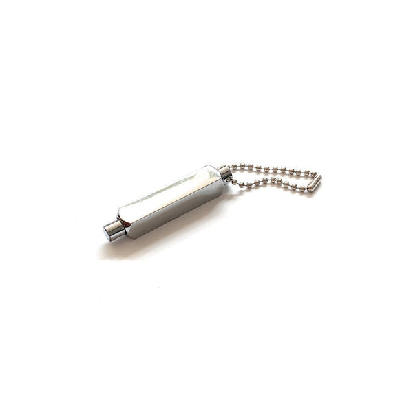 Pendant with spoon snuff set | Aluminum doser portioner | Donor| Sniff Snuff Discreet and elegant keychain in silver