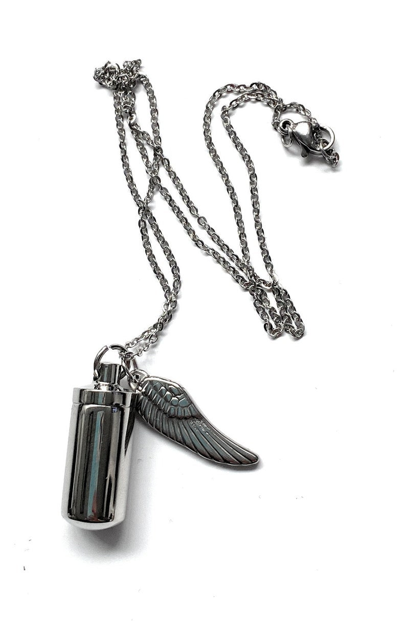 Halskette mit befüllbarer Kapsel und Flügel Anhänger in Silber (ca. 25cm)  Kette Zylinder Collier Anhänger zum schrauben aus Edelstahl