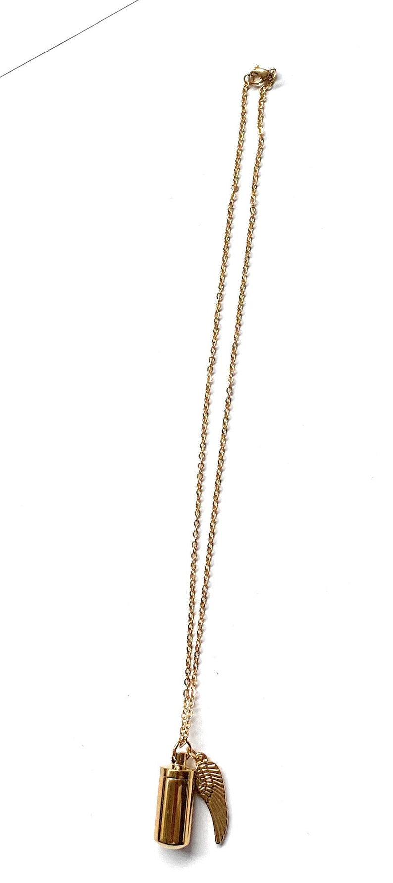 1 x Halskette mit befüllbarer Kapsel und Flügel Anhänger in Gold (ca. 25cm)  Kette Zylinder Collier Anhänger zum schrauben aus Edelstahl