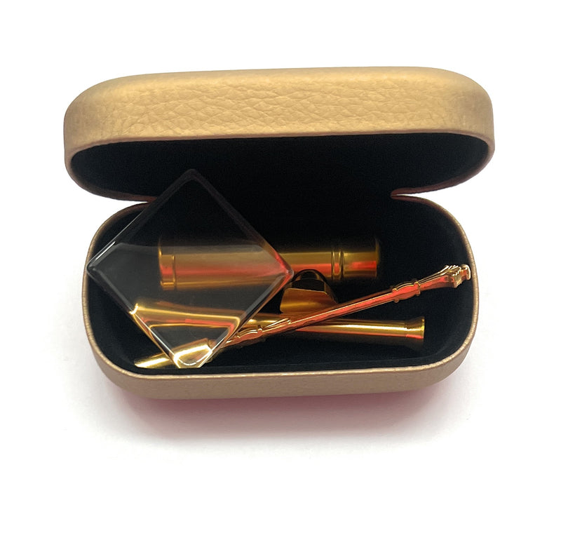 Gold Case (tube, mini glass plate, doser, spoon) in hard case