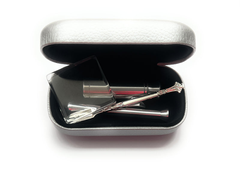 Silver Case (tube, mini glass plate, doser, spoon) in hard case
